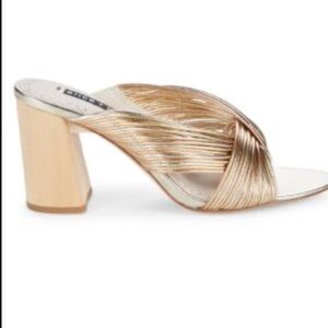 🌟alice + olivia “landri” metallic strappy sandal🌟